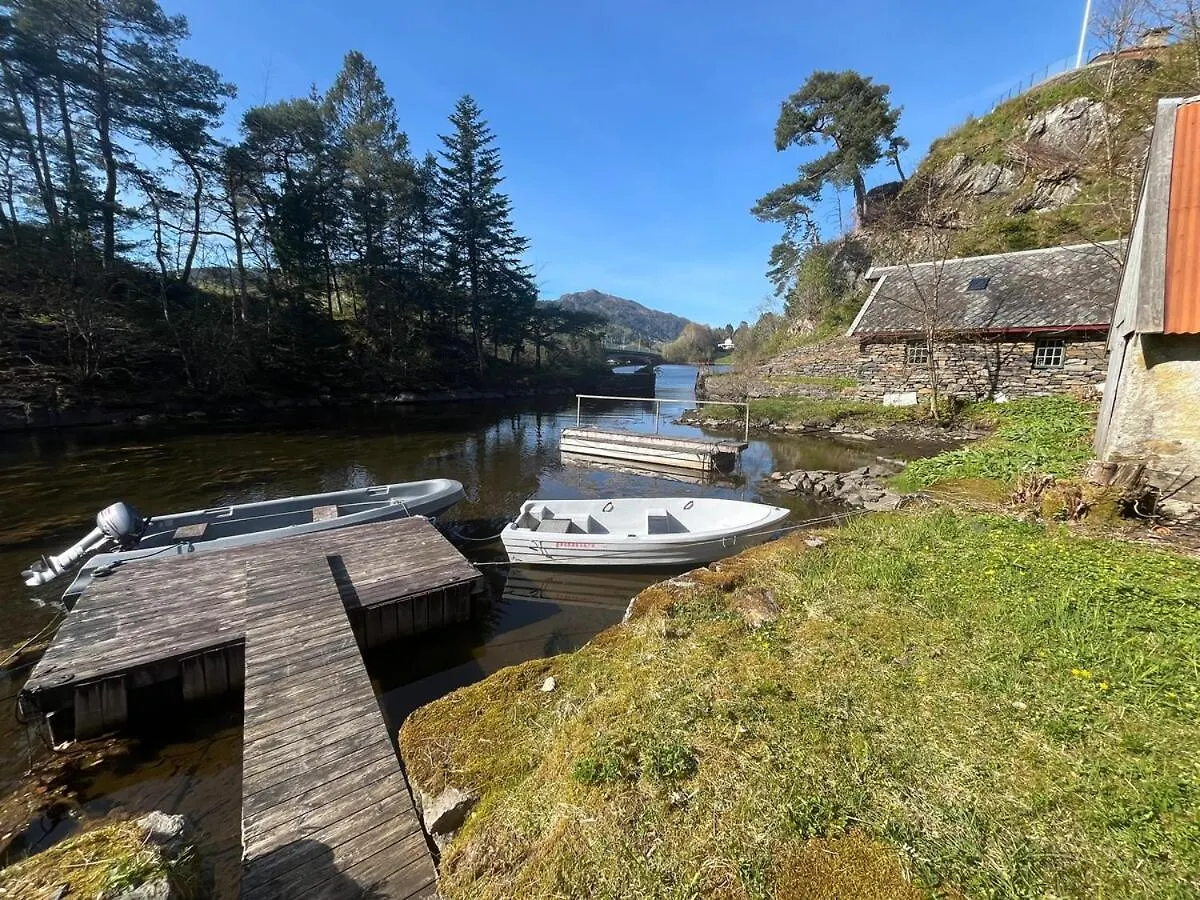 Villa Traditional Norwegian Villa, Bay View And Boat